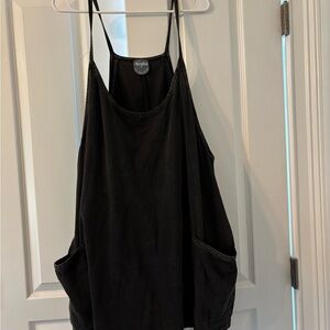 ARULA Black Relaxed Backless Camisole